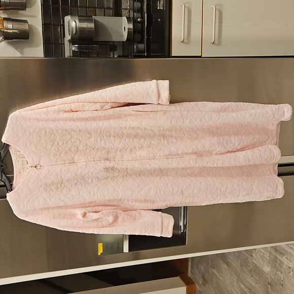 💕LAURA ASHLEY💕 48" Zip Robe ~ Pink Damask L/XL NWT - Picture 1 of 9